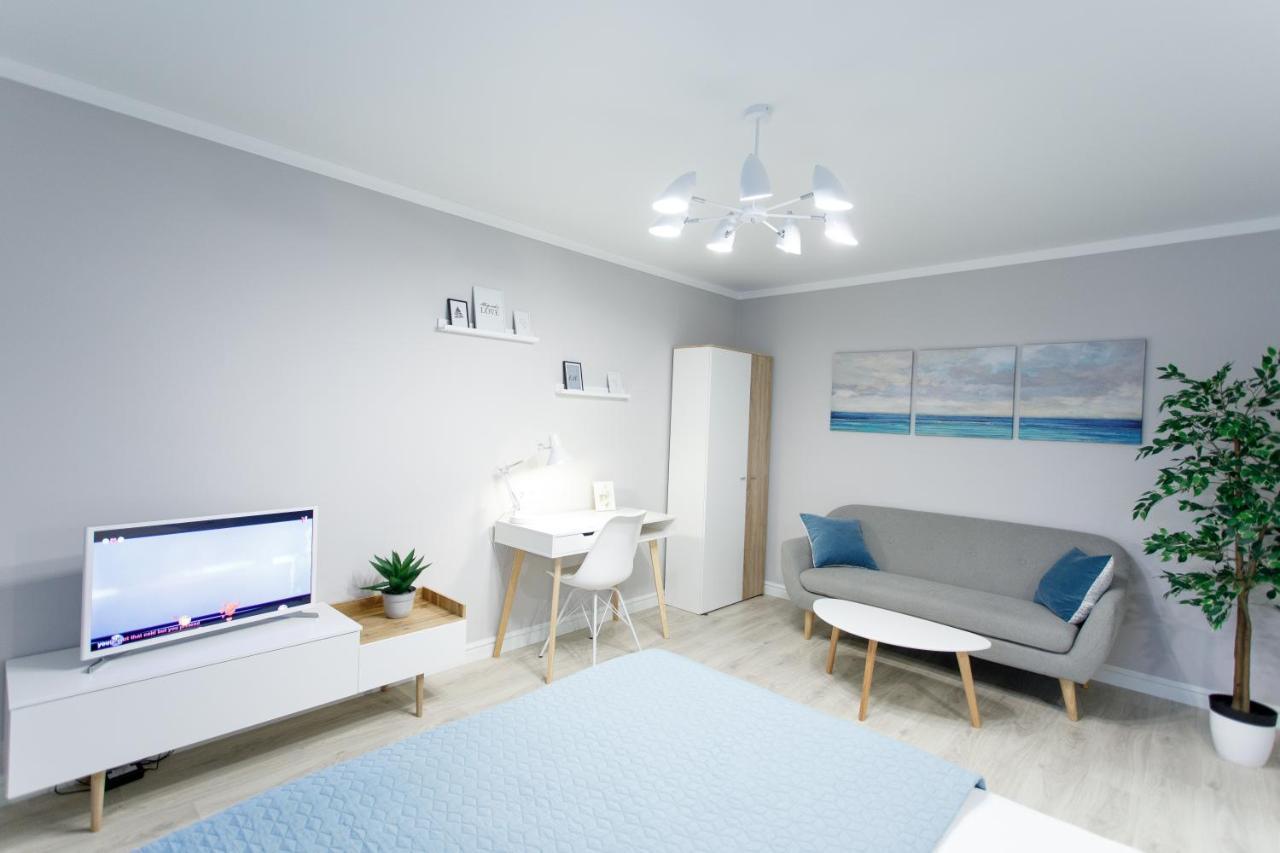 Apart-Hotel "Lavina" Sumy Bagian luar foto