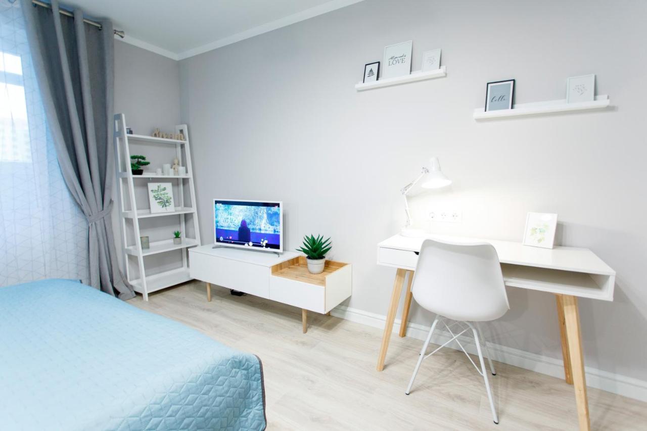 Apart-Hotel "Lavina" Sumy Bagian luar foto