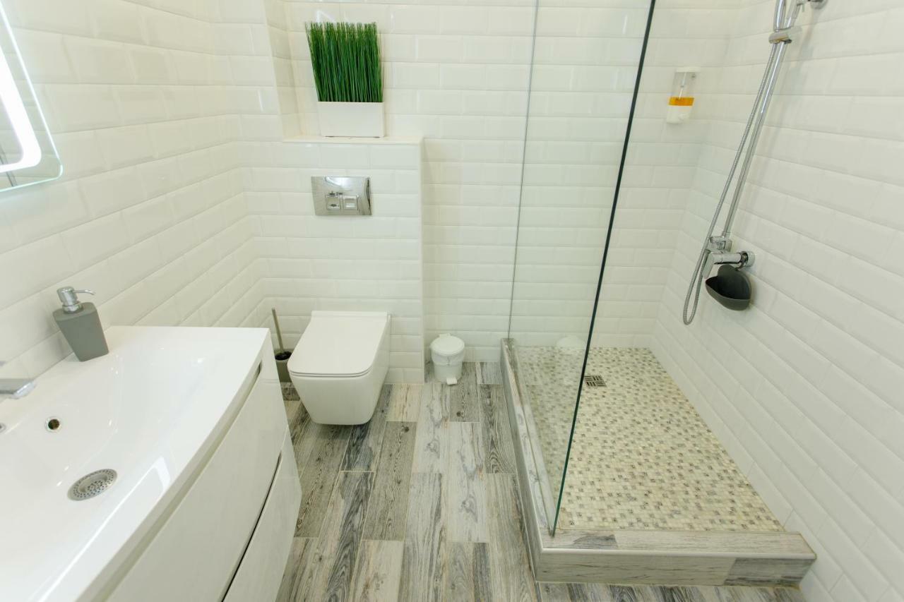 Apart-Hotel "Lavina" Sumy Bagian luar foto