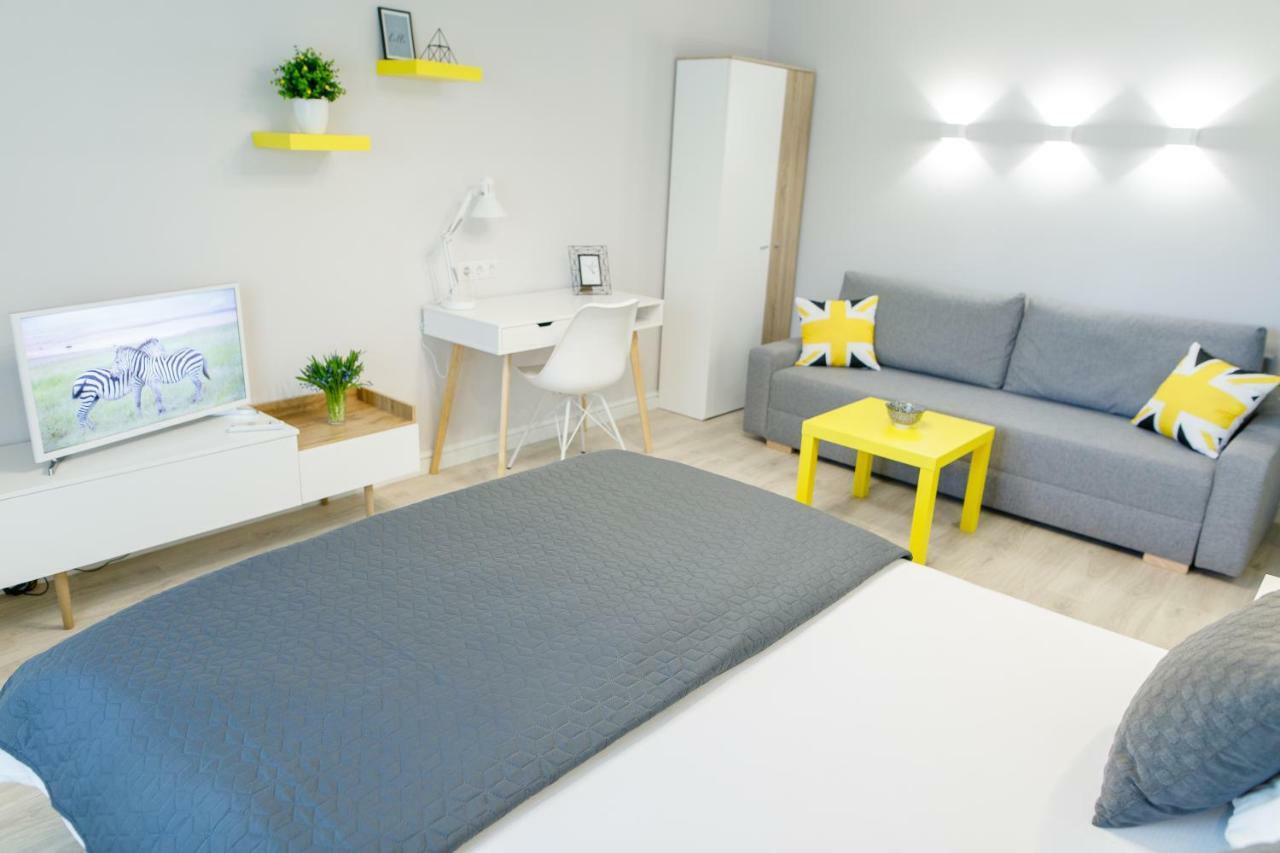 Apart-Hotel "Lavina" Sumy Bagian luar foto